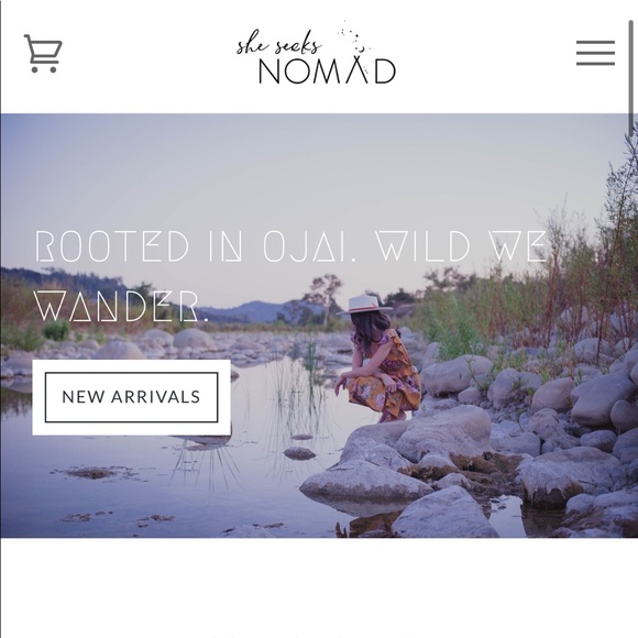 IG @sheseeksnomad // www.sheseeksnomad.com - Picture 1 of 2